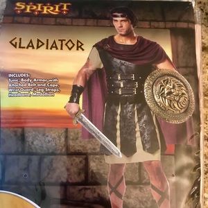 Top quality Gladiator Halloween custom. Like new